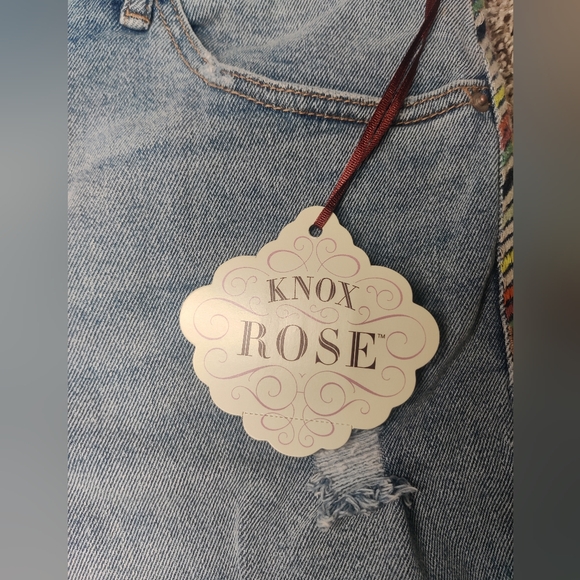 Knox Rose Mid-Rise Straight Leg Embroidered Jeans Size 14 Blue - Picture 10 of 14